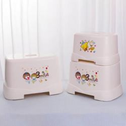 四季方凳（?。?/></a></div>
<div   id=